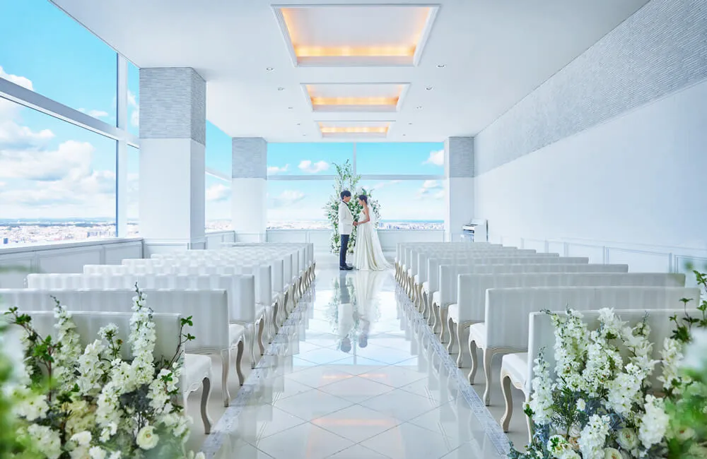 天空のチャペルで叶える結婚式＆披露宴