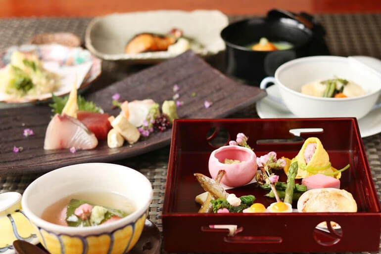 なみ里（料亭）