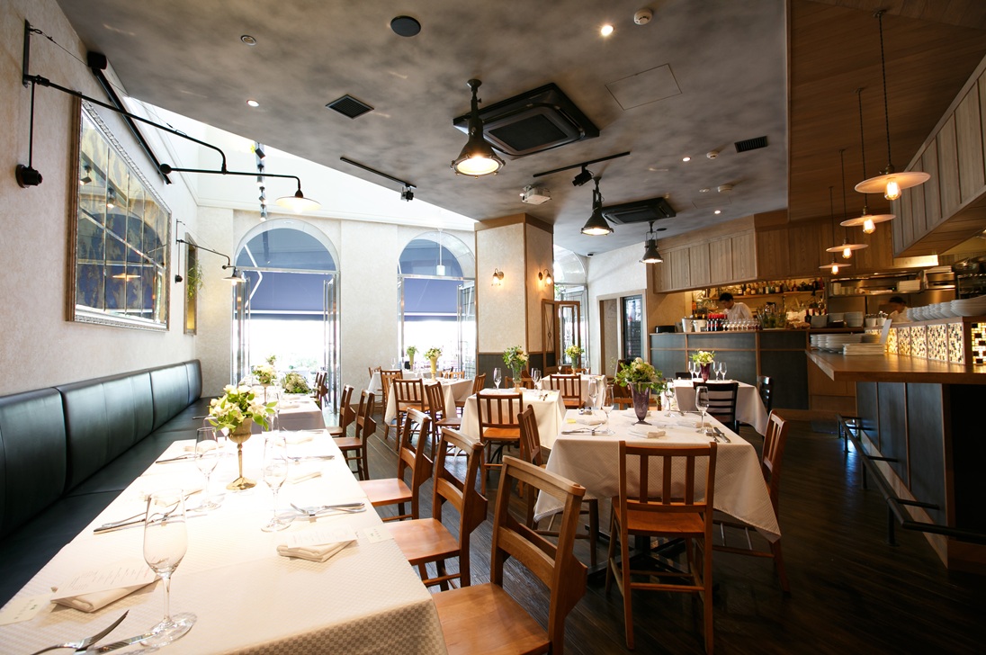 ビストロ ファヴォリ BISTRO FAVORI