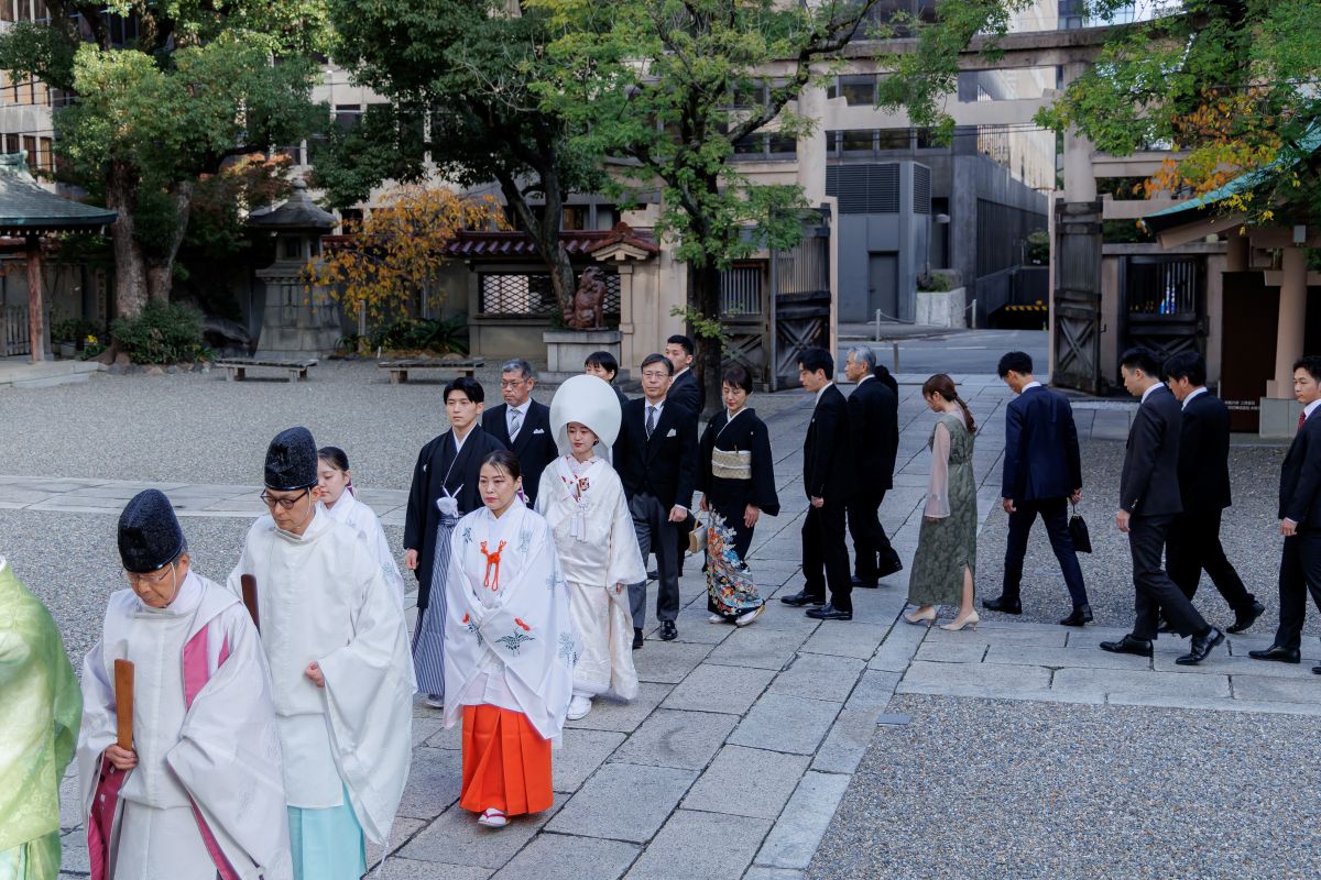 坐摩神社