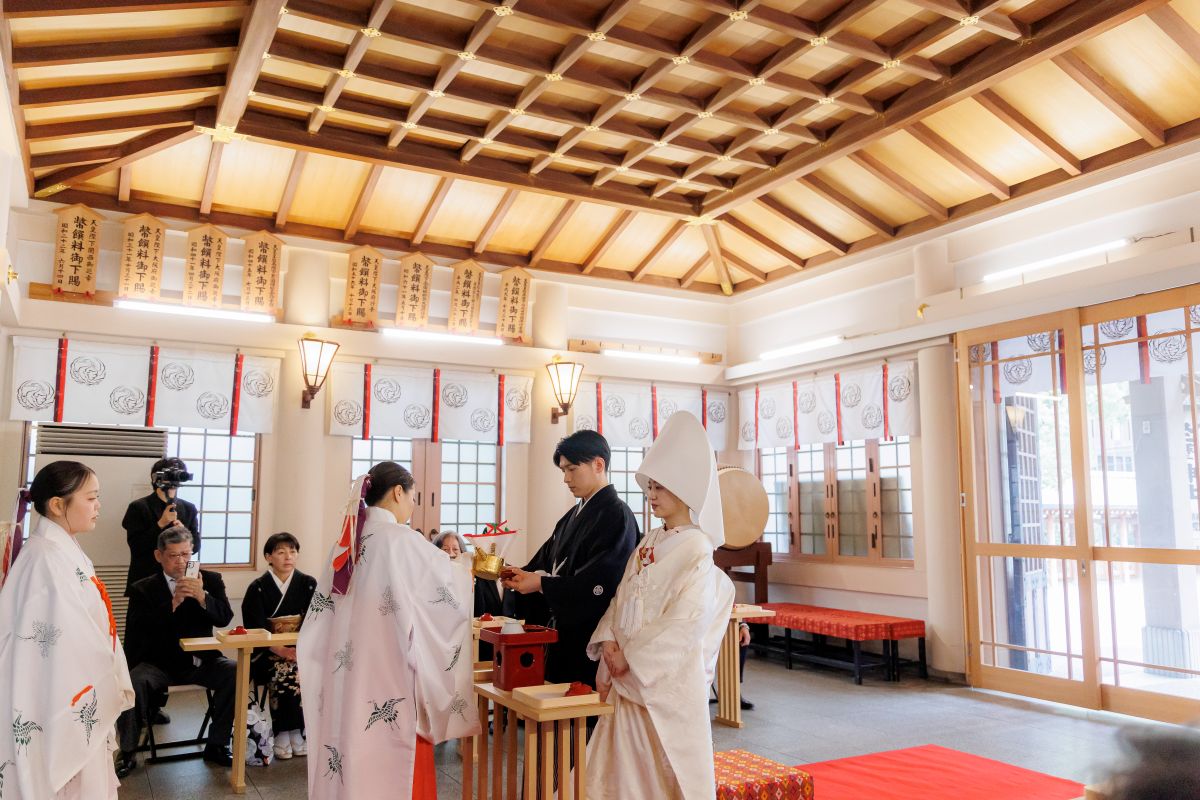 坐摩神社