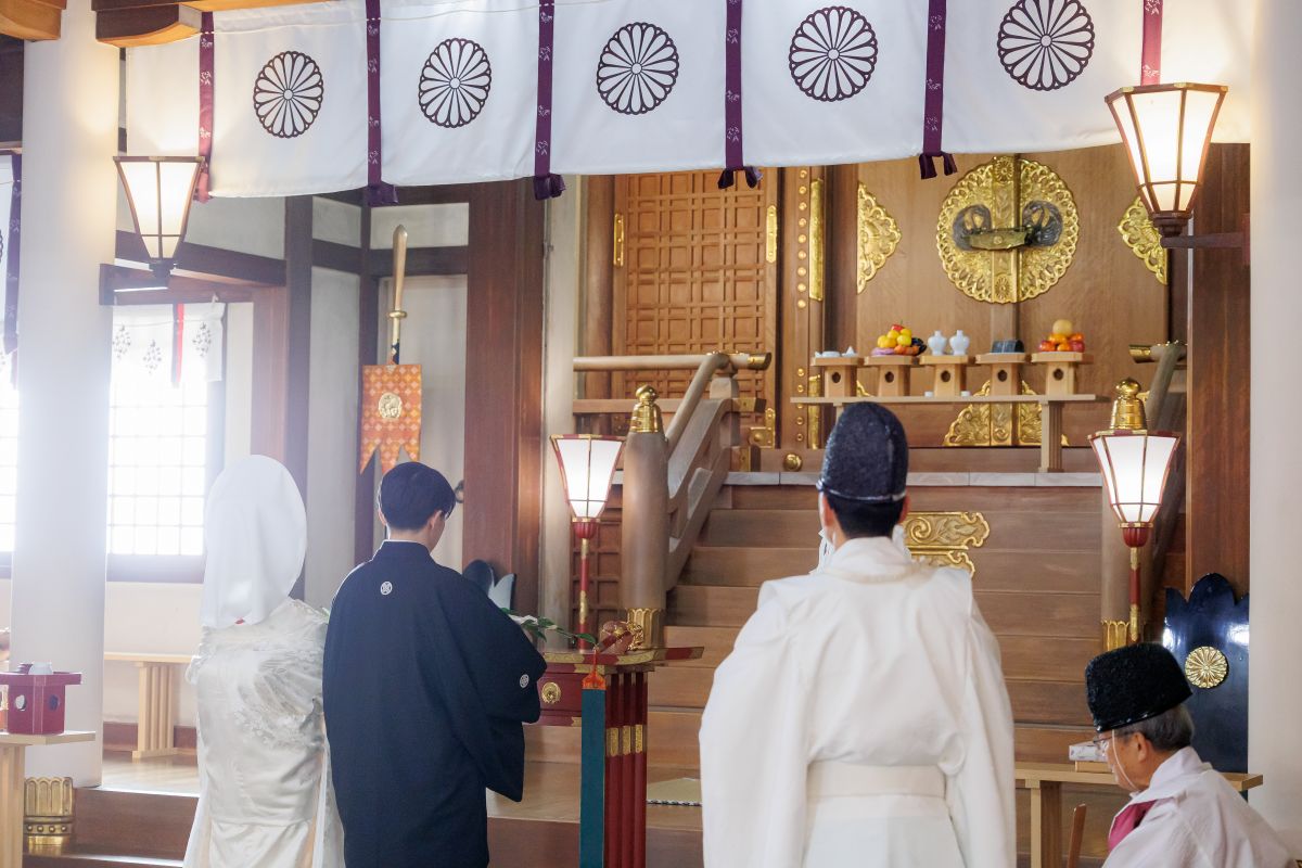坐摩神社