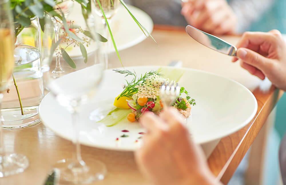 小さな結婚式 沖縄イル・ド・レ チャペル（ブルーインフィニティー）