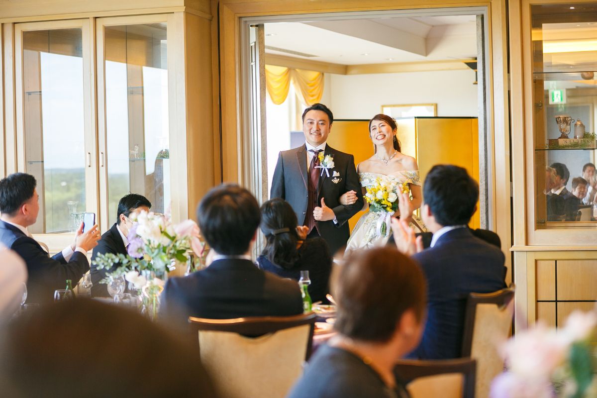 新郎新婦入場（会食会場）