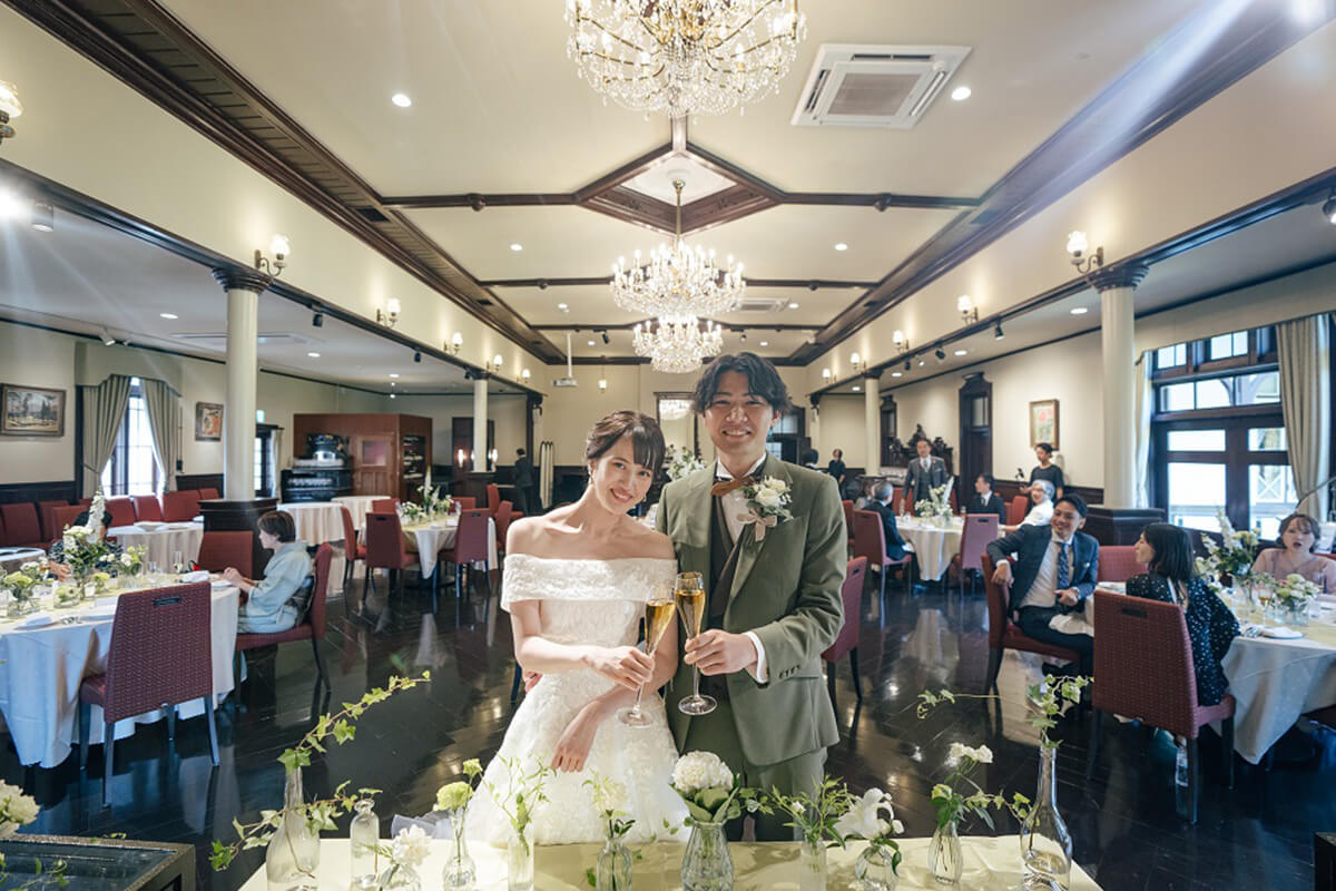 披露宴会場背景の花嫁花婿