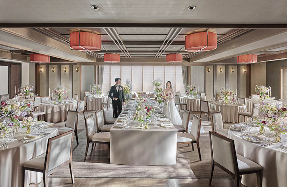 FORTUNE IN THE TERRACE