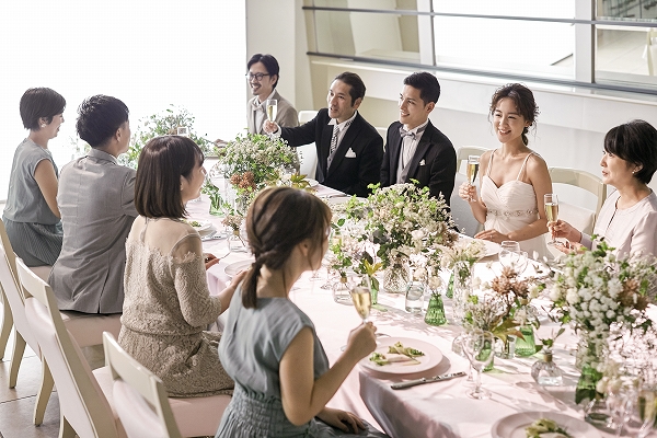 【基本料50%OFF】〔メゾンフォト＋6名会食付プラン〕相談会　※2026年2月末迄の撮影