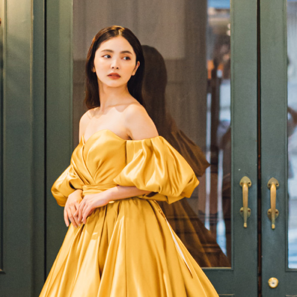 ウェディングドレス カラードレスの画像