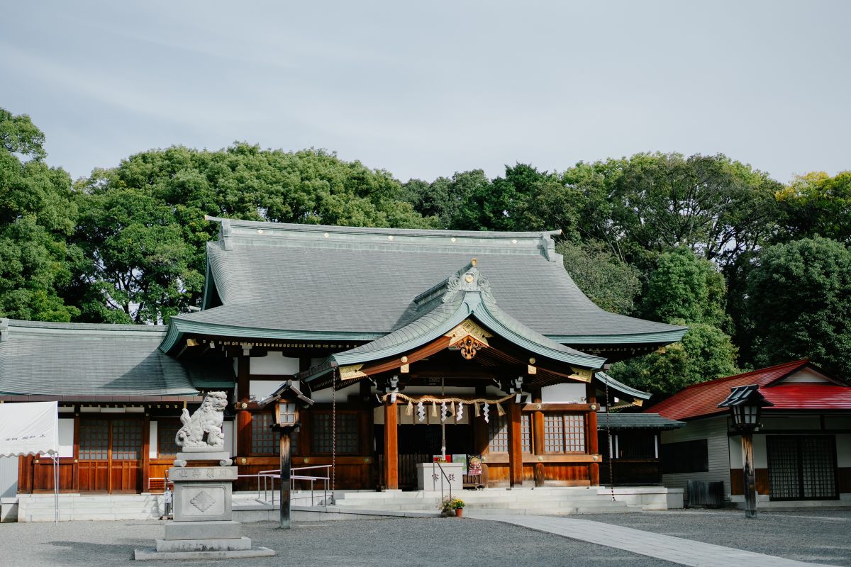 川原神社