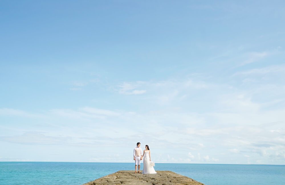 小さな結婚式 沖縄イル・ド・レ チャペル（ブルーインフィニティー）