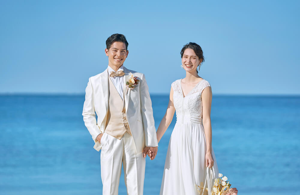 小さな結婚式 沖縄サザンビーチチャペル(シーシェルブルー)