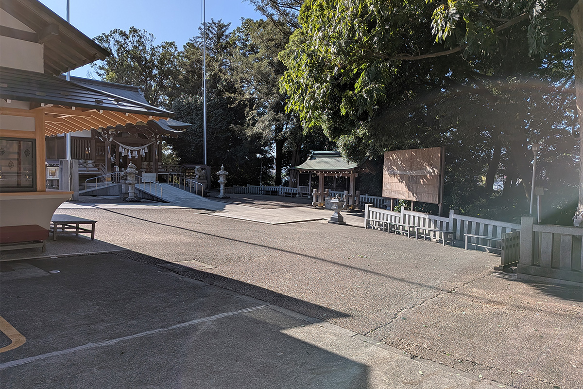 神鳥前川神社
