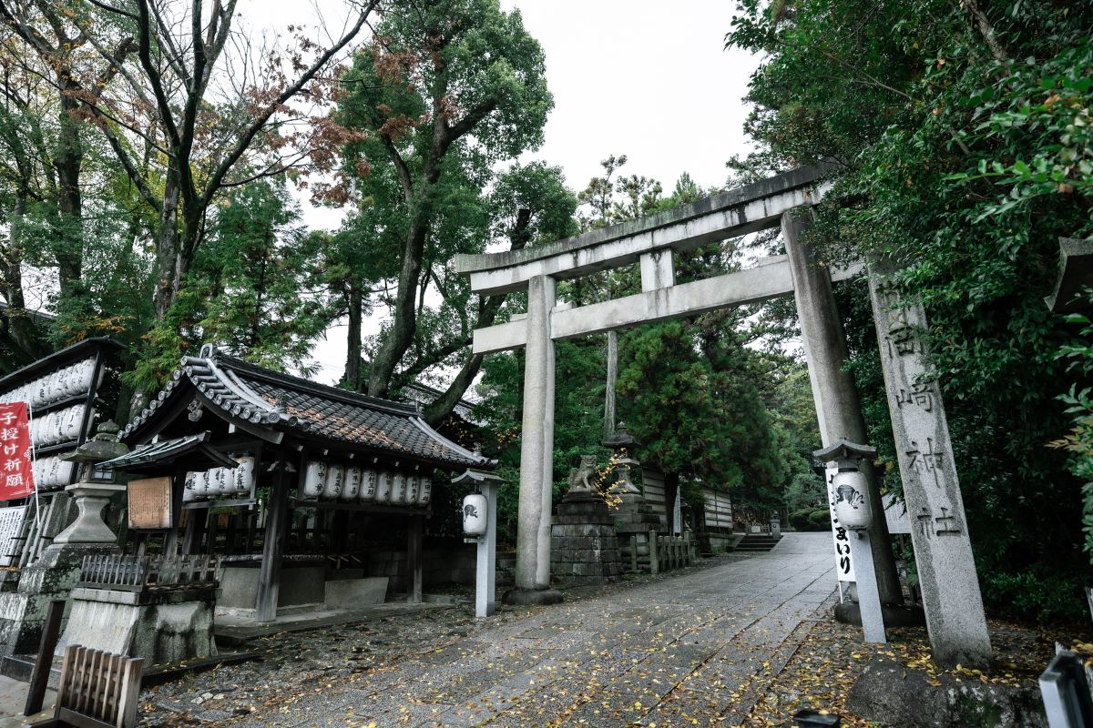 岡﨑神社