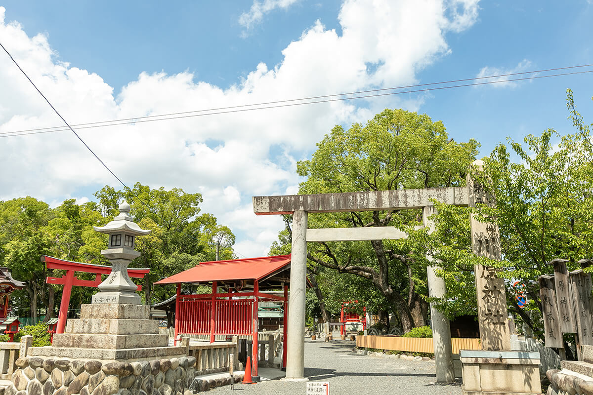 川原神社