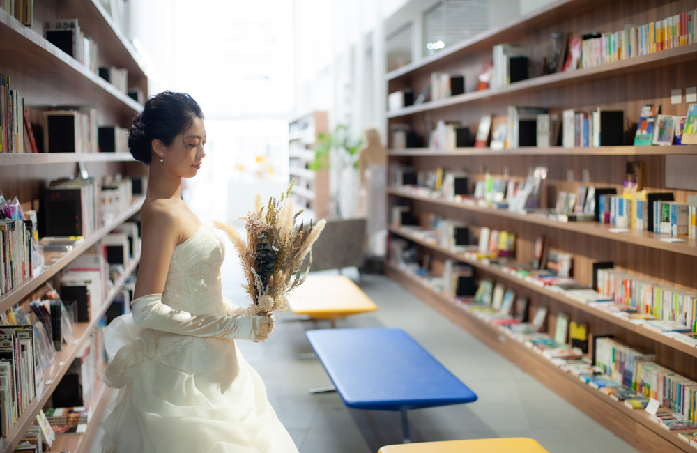 軽井沢　風通る白樺と苔の森チャペル