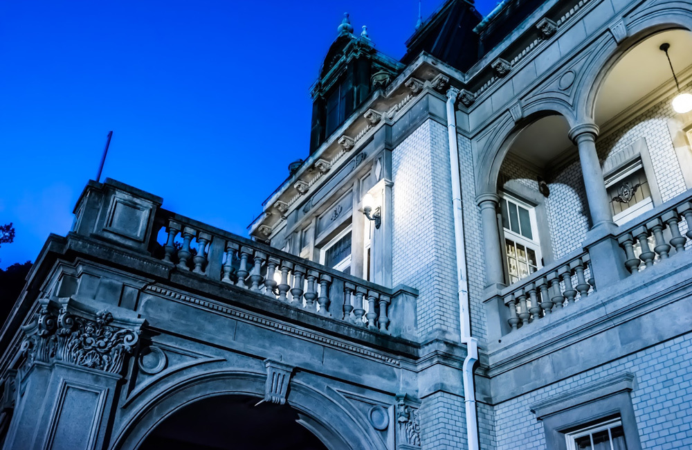 萬翠荘（ばんすいそう）