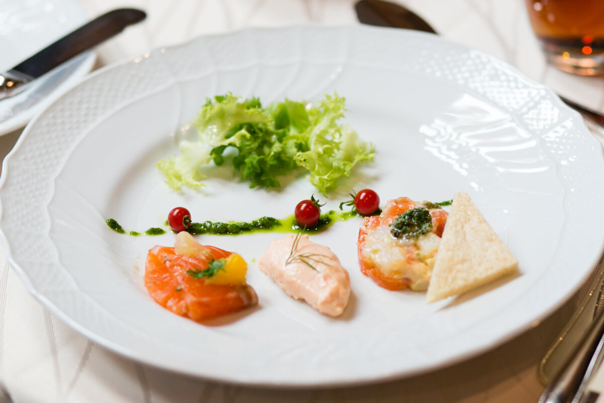 山手ヘレン記念教会/ザ・ローズレジデンス