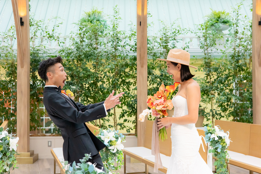 笑顔が止まらない!“結婚式の常識を壊したい”おふたりの楽しいウェディング