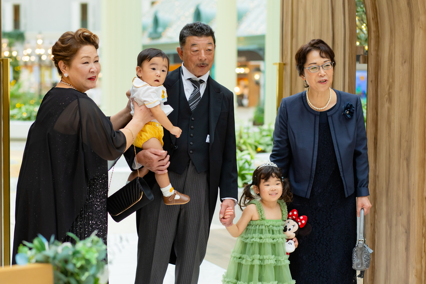 笑顔が止まらない!“結婚式の常識を壊したい”おふたりの楽しいウェディング