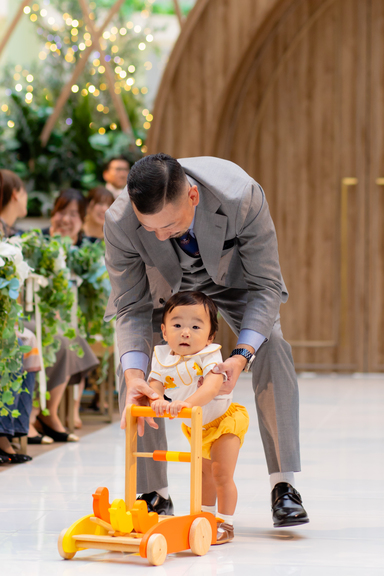 笑顔が止まらない!“結婚式の常識を壊したい”おふたりの楽しいウェディング