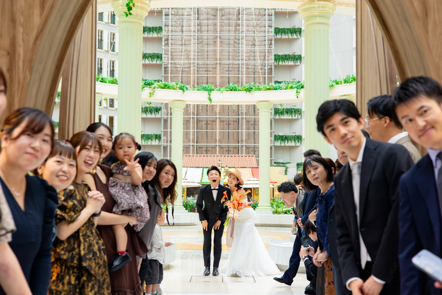 笑顔が止まらない!“結婚式の常識を壊したい”おふたりの楽しいウェディング