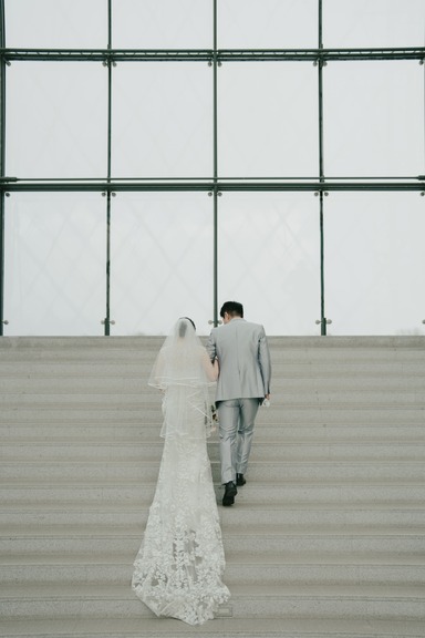 白銀の北海道!ガラスのピラミッドで誓う、幻想的なウィンターウェディング