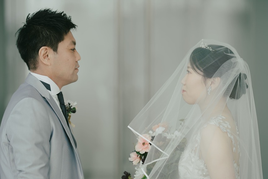 白銀の北海道!ガラスのピラミッドで誓う、幻想的なウィンターウェディング