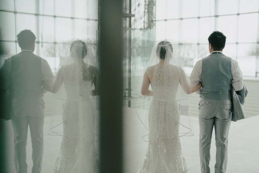 白銀の北海道!ガラスのピラミッドで誓う、幻想的なウィンターウェディング