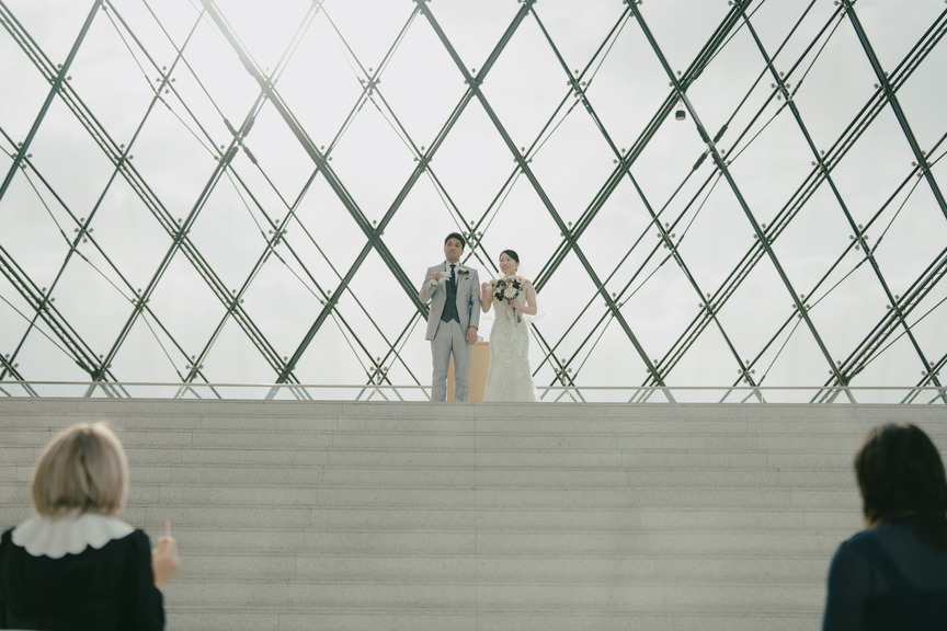 白銀の北海道!ガラスのピラミッドで誓う、幻想的なウィンターウェディング