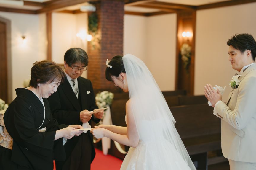 【小樽で叶える家族挙式】　温もりに包まれる少人数挙式＆アットホームな家族婚