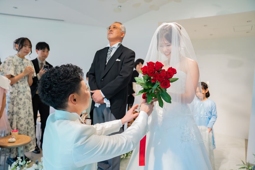 【札幌で叶える家族挙式】 温もりに包まれる少人数挙式&アットホームな家族婚