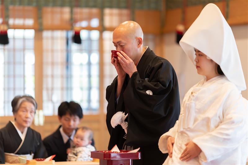 近年人気の神社での和装人前式