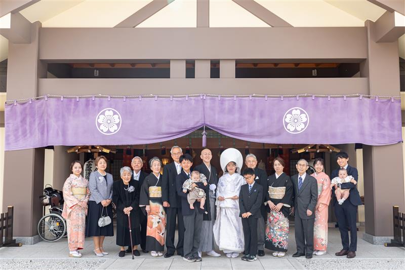 近年人気の神社での和装人前式