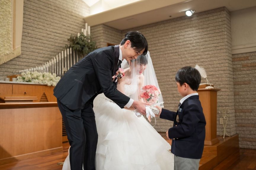 大切なご家族に見守られて迎えた、お二人にとってかけがえのない結婚式♡
