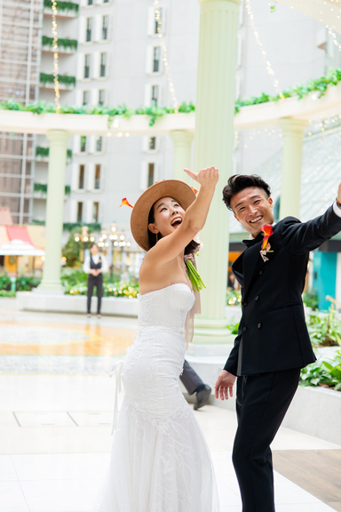 笑顔が止まらない!“結婚式の常識を壊したい”おふたりの楽しいウェディング