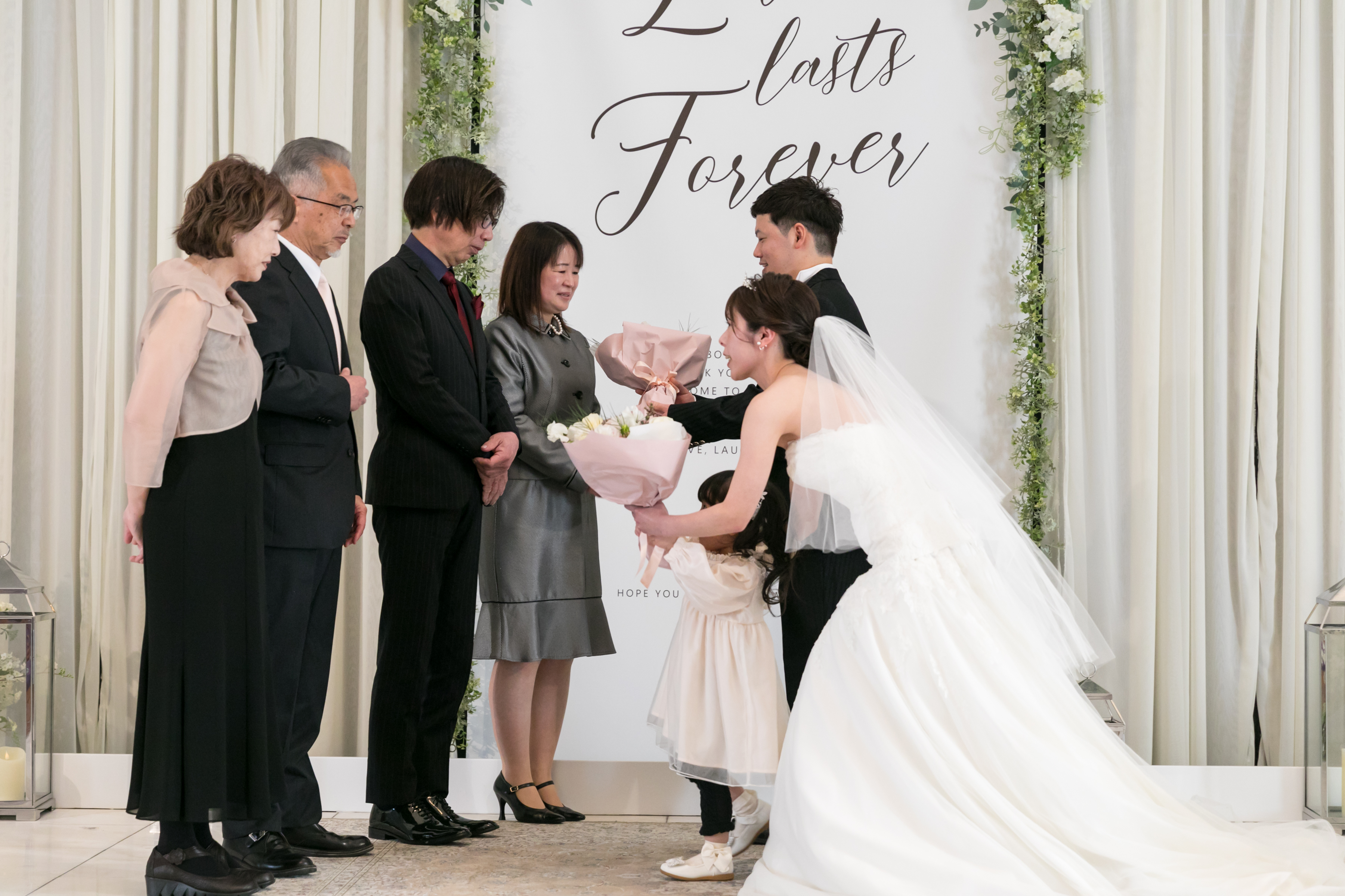 お子様と一緒に叶えた、笑顔あふれる家族ウェディング③