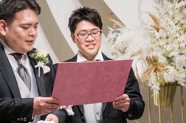 福岡店のLGBTウエディングレポート挙式編♪（タキシード＆タキシード）