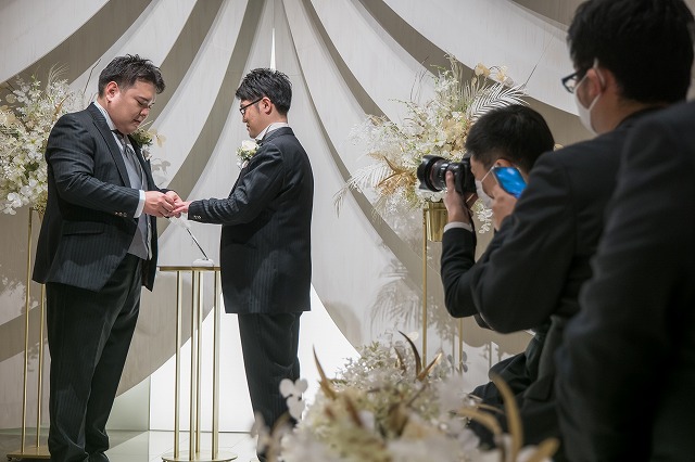 福岡店のLGBTウエディングレポート挙式編♪（タキシード＆タキシード）