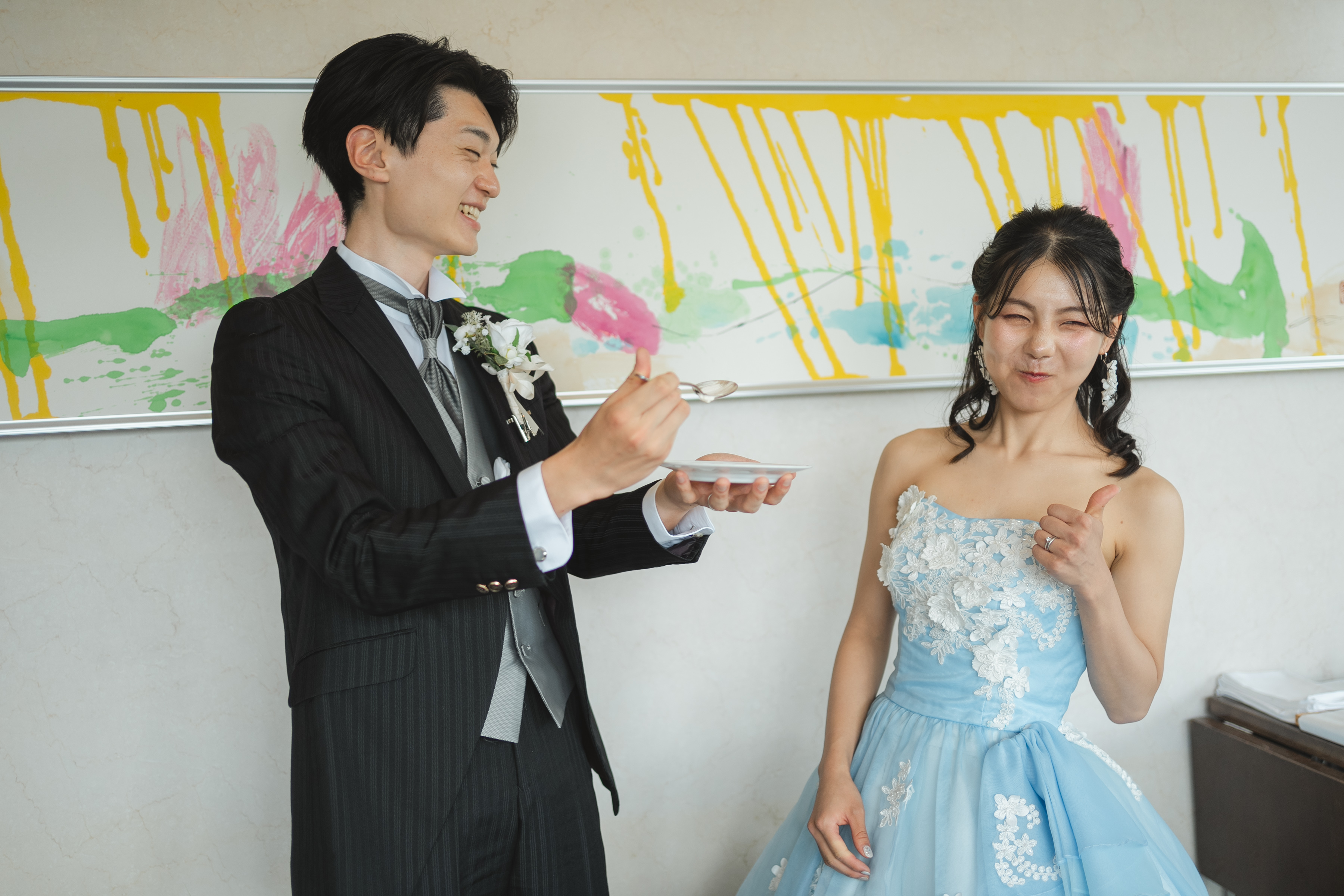 5分でイメージチェンジ！？オーバーカラードレスの魅力をご紹介♪