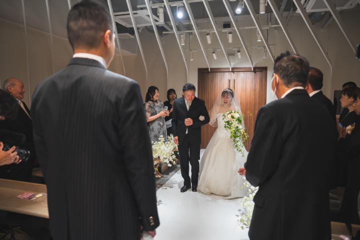 小さな結婚式熊本店　挙式レポート　No.29　３５名以上の挙式＆会食（挙式編）