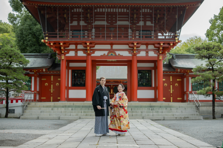 小さな結婚式熊本店　挙式レポート　No.23　藤崎宮での挙式（色打掛＆国際結婚）挙式前