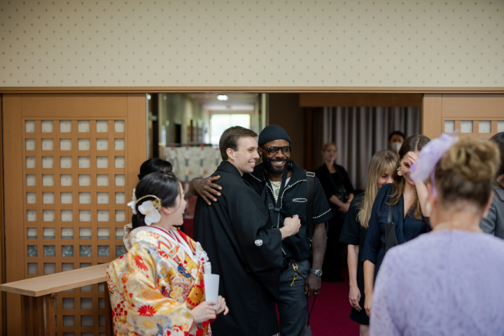 小さな結婚式熊本店　挙式レポート　No.23　藤崎宮での挙式（色打掛＆国際結婚）挙式前