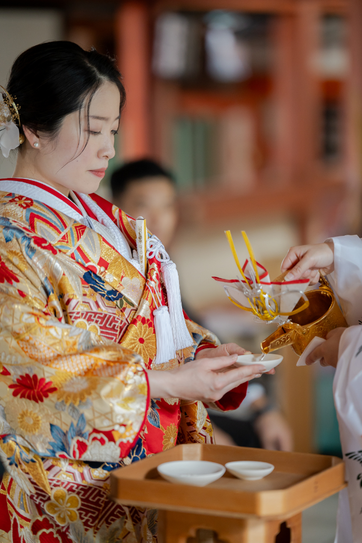 小さな結婚式熊本店　挙式レポート　No.24　藤崎宮での挙式（色打掛＆国際結婚）挙式編