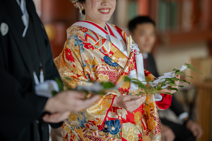 小さな結婚式熊本店　挙式レポート　No.24　藤崎宮での挙式（色打掛＆国際結婚）挙式編