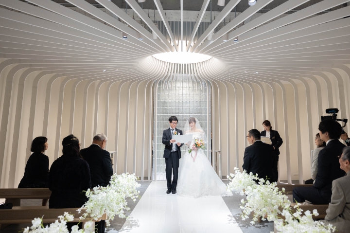 小さな結婚式熊本店　挙式レポート　No.45　９名での小さくてかわいいレストランウエディング（挙式編）