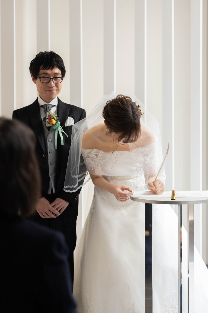 小さな結婚式熊本店　挙式レポート　No.45　９名での小さくてかわいいレストランウエディング（挙式編）