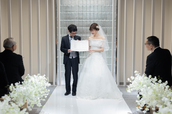 小さな結婚式熊本店　挙式レポート　No.45　９名での小さくてかわいいレストランウエディング（挙式編）