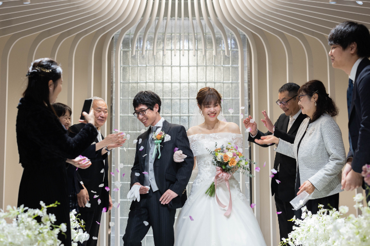 小さな結婚式熊本店　挙式レポート　No.45　９名での小さくてかわいいレストランウエディング（挙式編）