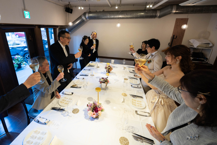 小さな結婚式熊本店　挙式レポート　No.46　９名での小さくてかわいいレストランウエディング（ロッカフォルテで会食）