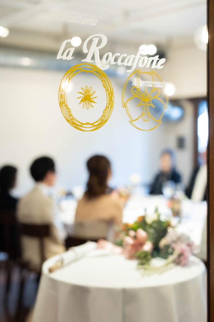 小さな結婚式熊本店　挙式レポート　No.46　９名での小さくてかわいいレストランウエディング（ロッカフォルテで会食）